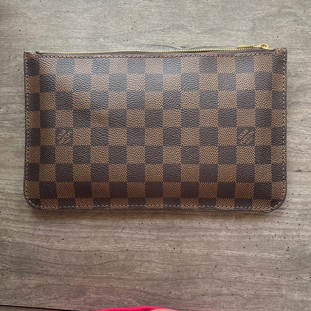 Louis Vuitton Pouch/Clutch